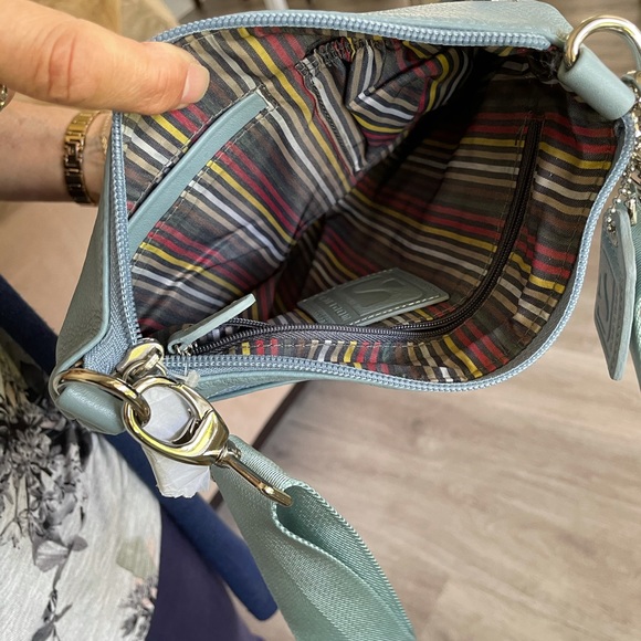 Handbag - Picture 3 of 3